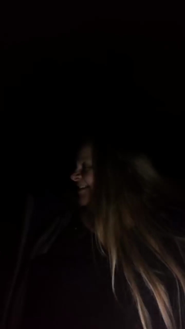 Mollyschnegge74 04-10-2021 Cam 